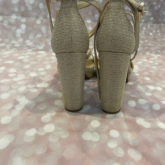 Michael Kors Charlize Platform Glitter Chain Mesh Sandle Shoes - Picture 2 of 6